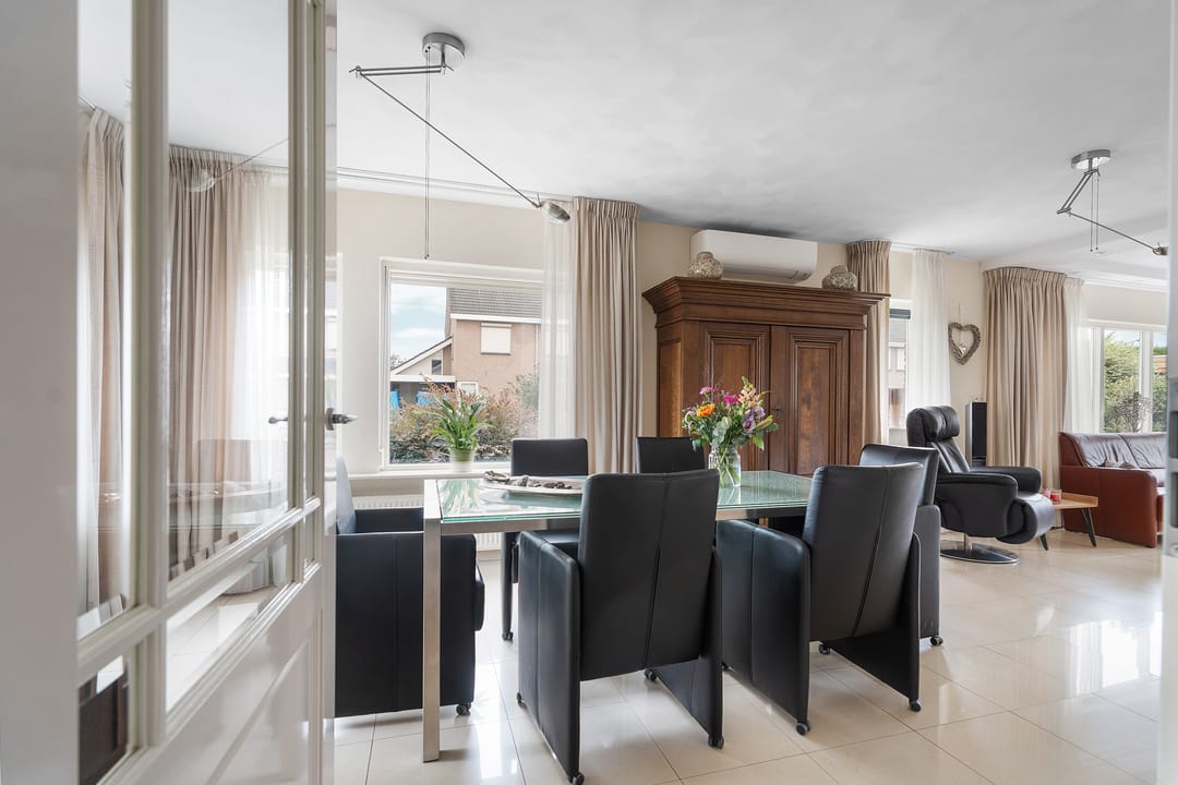 Photo 7 of Middag 67