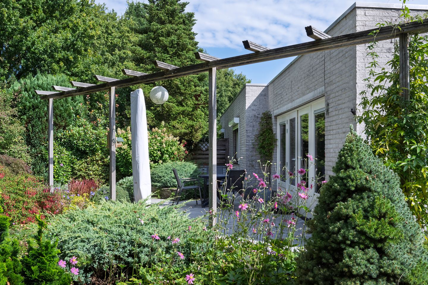 Photo 19 of Taxuslaan 39