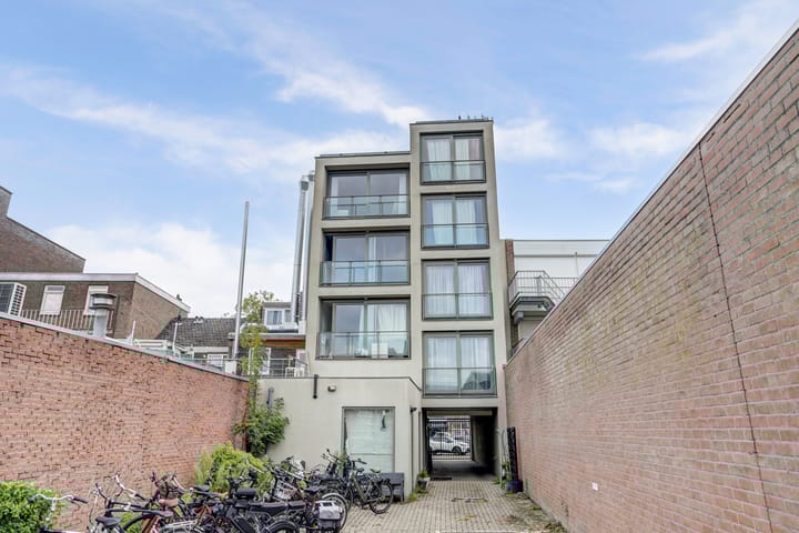 Photo 2 of Woenselse Markt 39-F