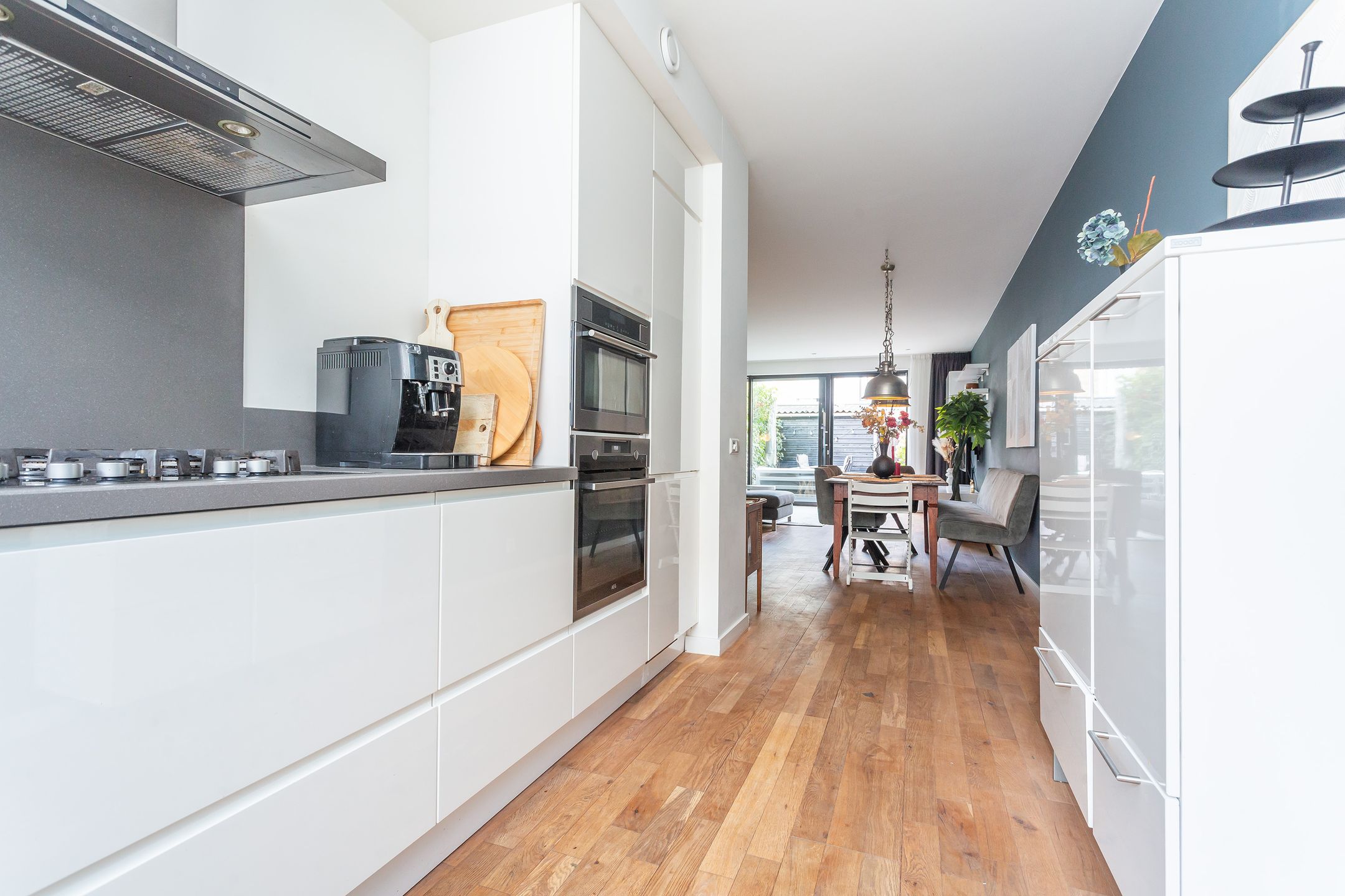 Photo 6 of Hectorstraat 10