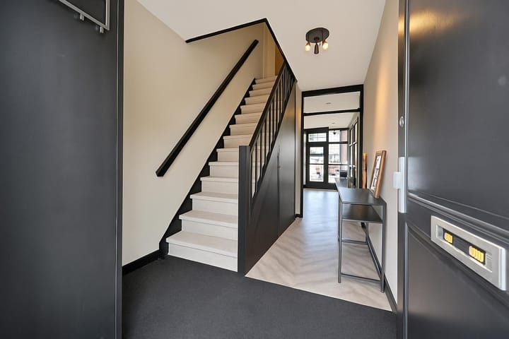 Foto 6 van Hazelaarhof 20