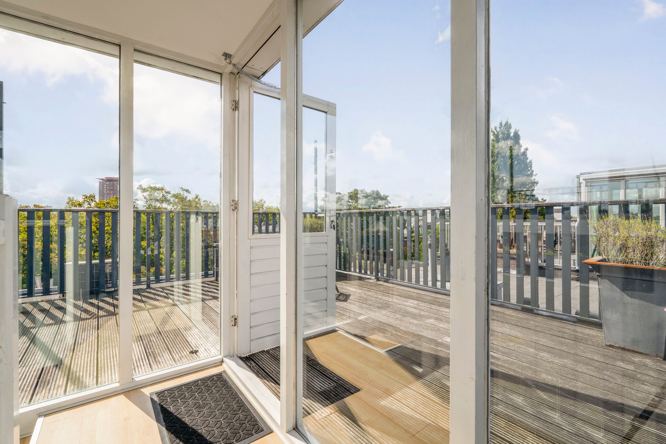 Foto 30 van Eerste Jan van der Heijdenstraat 118-4