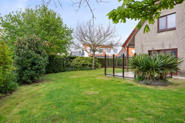 Photo 3 of Hoefijzer 5