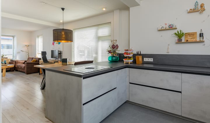 Photo 14 of Reeënlaan 11