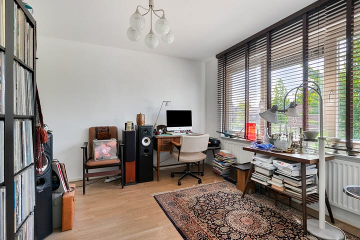 Foto 33 van Pr. Bernhardstraat 1