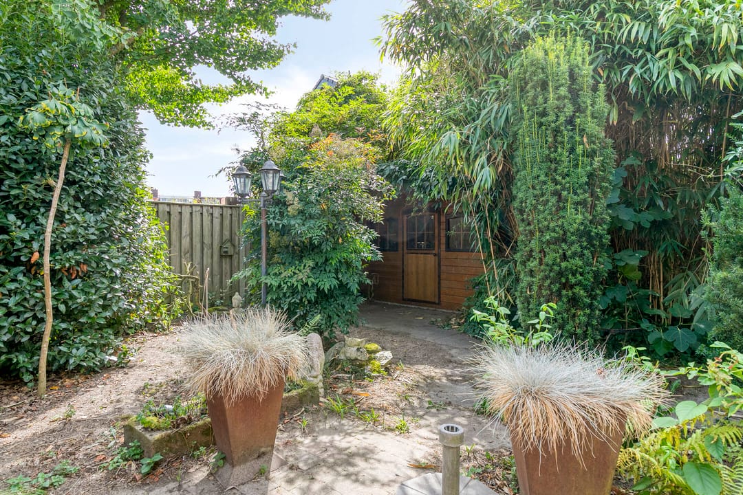 Foto 47 van Pr. Bernhardstraat 1