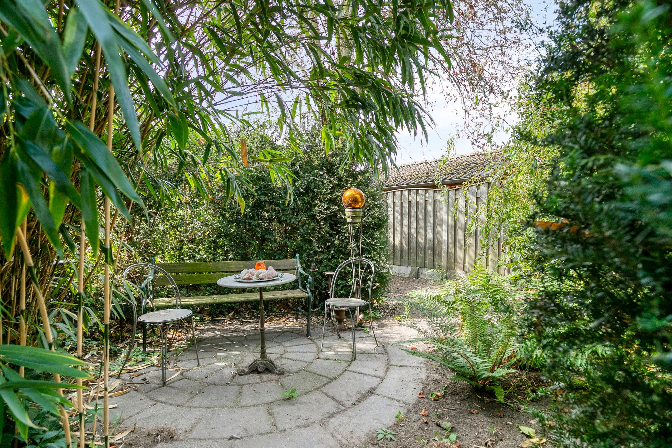 Foto 48 van Pr. Bernhardstraat 1