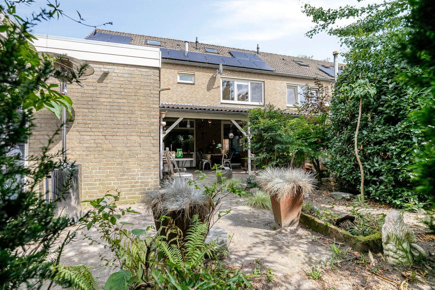 Foto 49 van Pr. Bernhardstraat 1