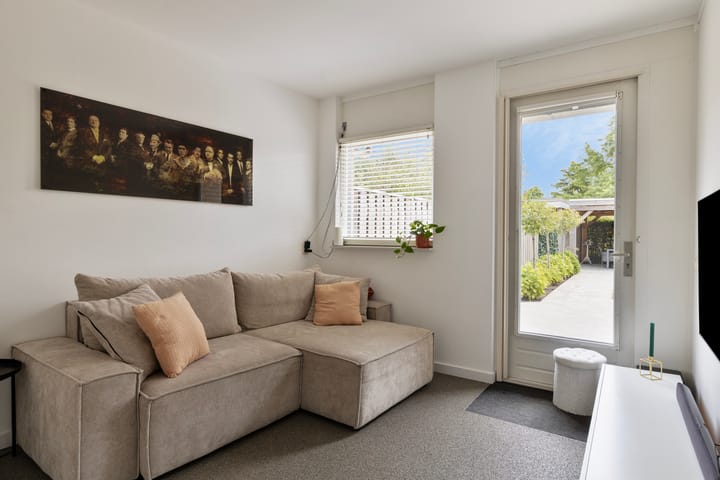 Foto 10 van Vaandrig 8