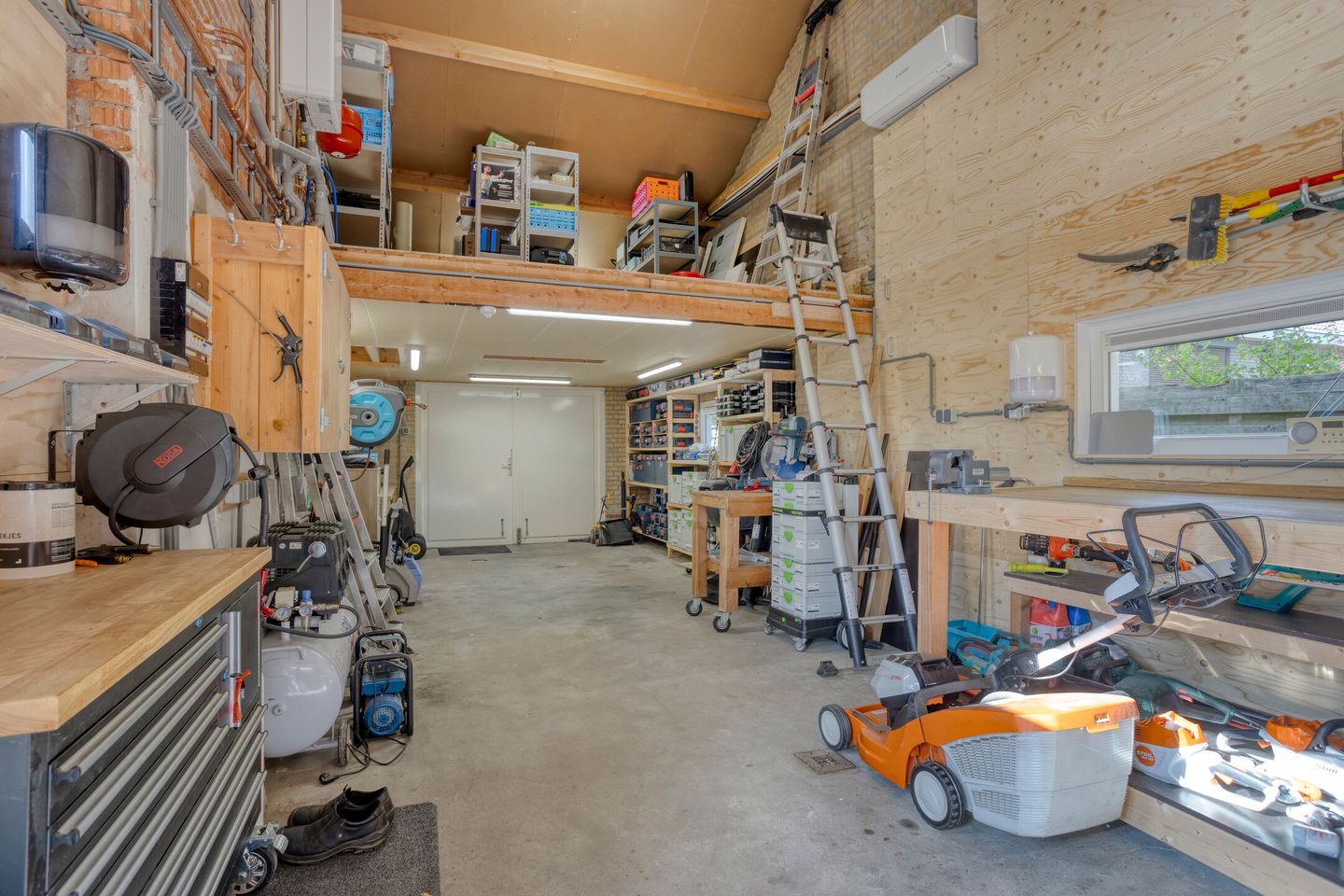 Foto 64 van Kerkstraat 25