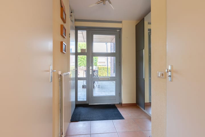 Foto 9 van Luttenberg 70