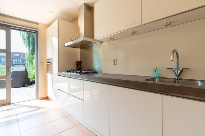 Foto 11 van Luttenberg 70