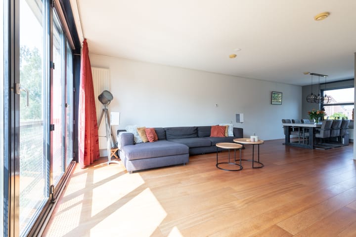 Foto 22 van Luttenberg 70