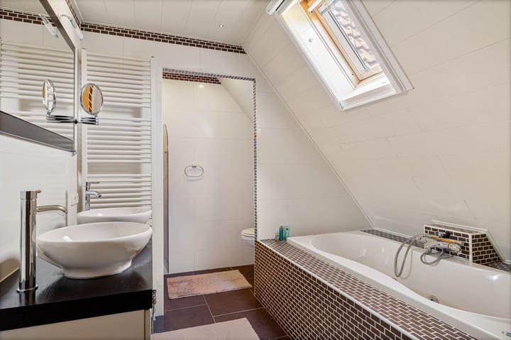 Photo 42 of Dorsstok 28