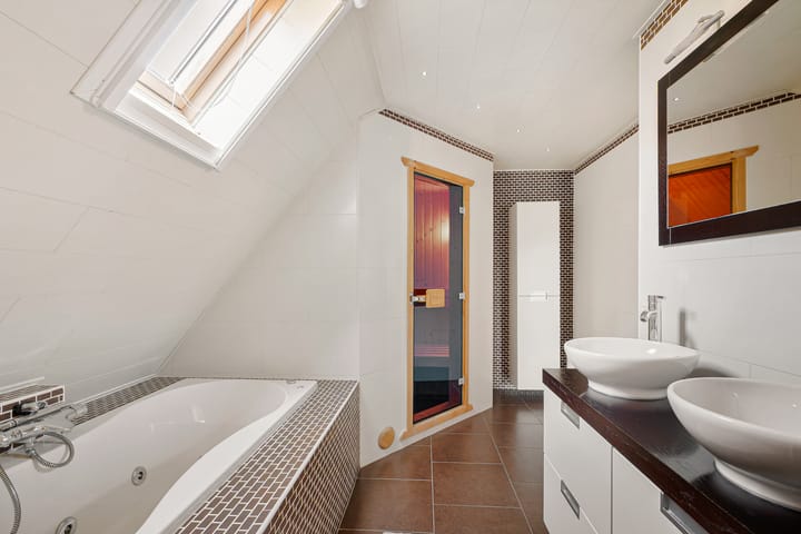 Photo 43 of Dorsstok 28