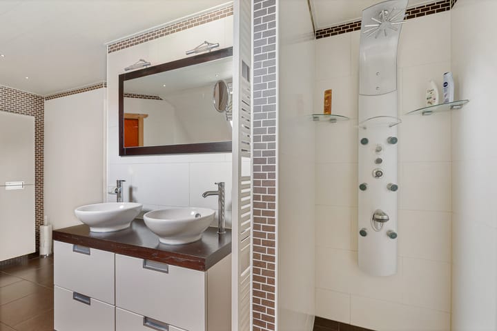 Photo 44 of Dorsstok 28