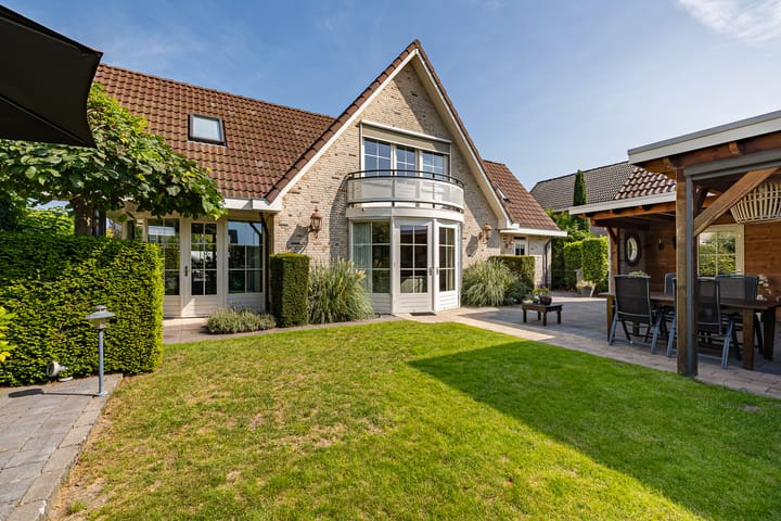 Photo 51 of Dorsstok 28