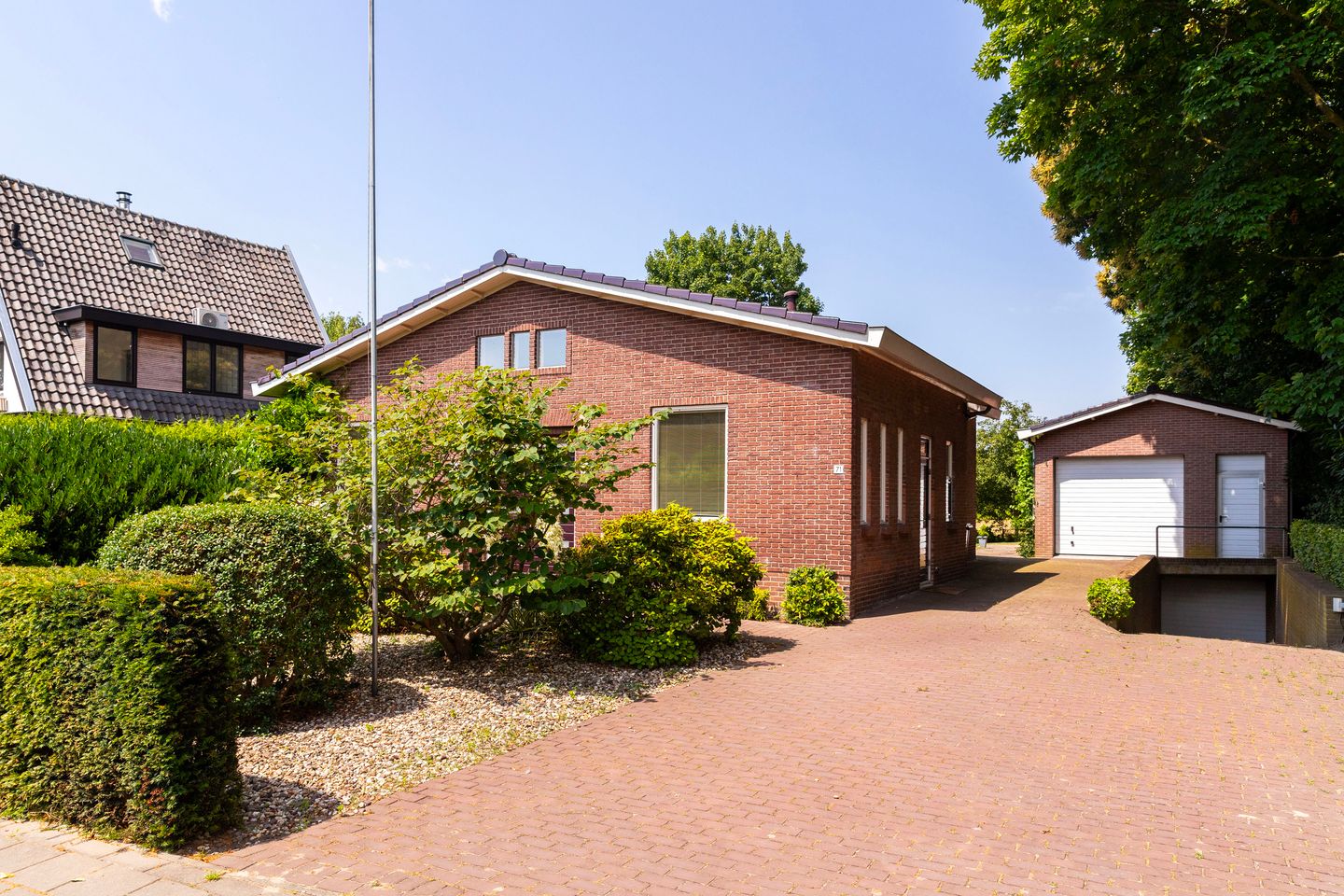 Foto 1 van Dorpsweg 71