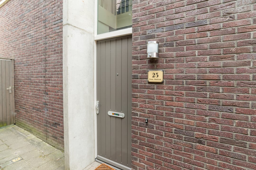 Foto 8 van Waldeckstraat 25