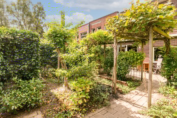 Foto 34 van Waldeckstraat 25