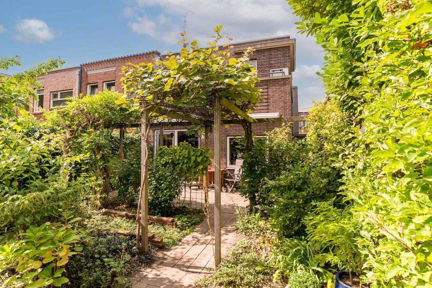 Foto 35 van Waldeckstraat 25