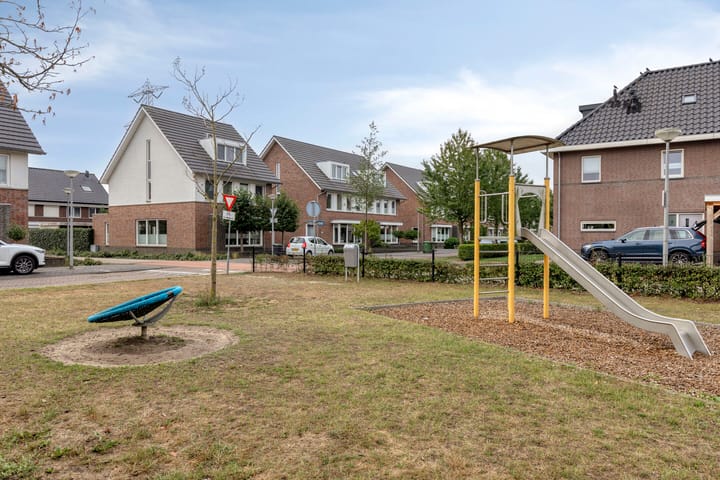 Photo 50 of Staccatostraat 13