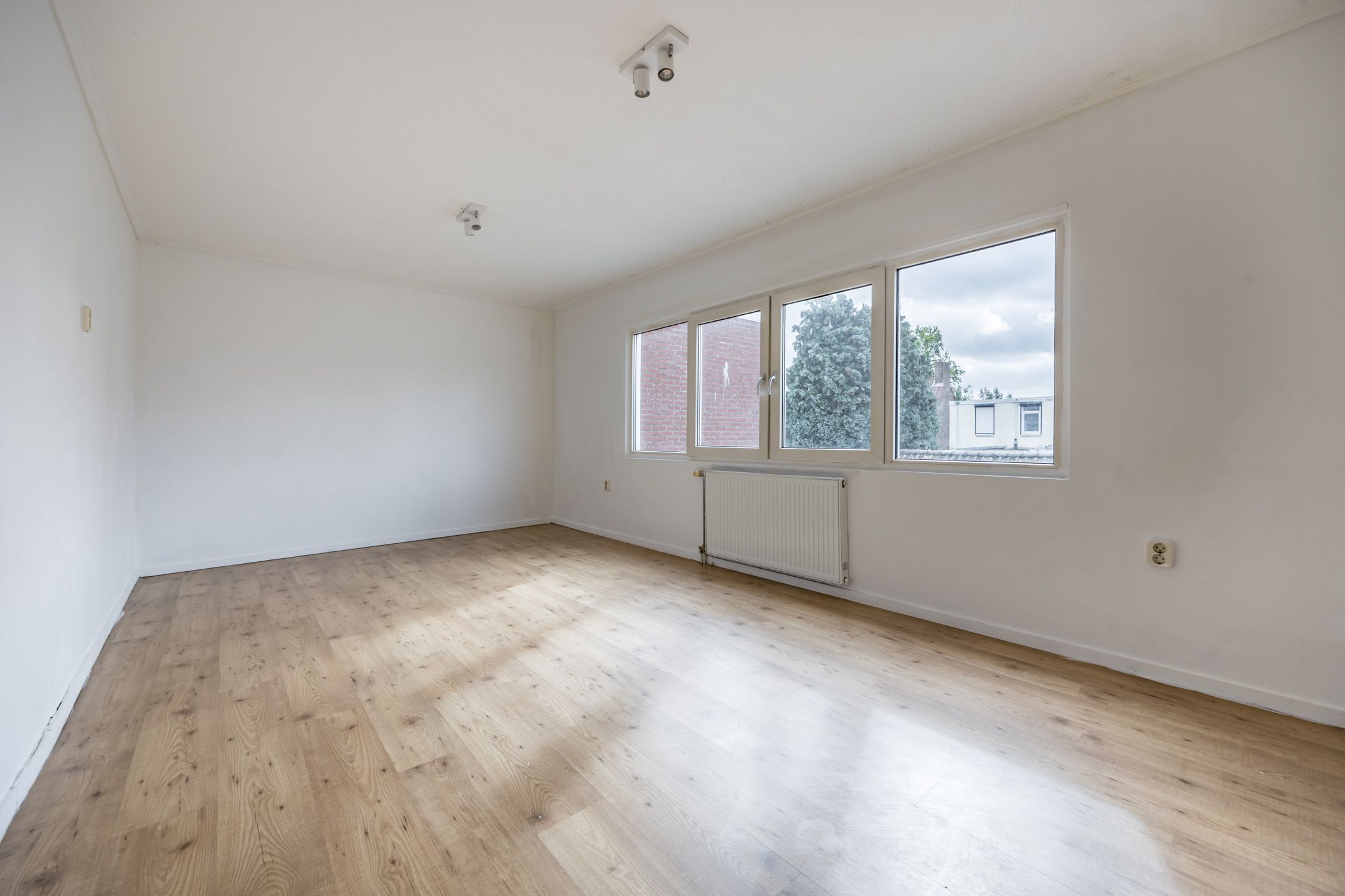 Foto 27 van Kastanjelaan 256