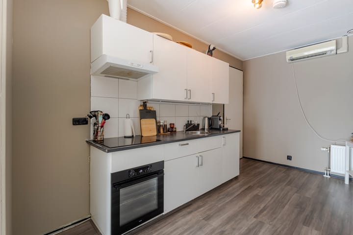 Photo 10 of Molenstraat 10-D