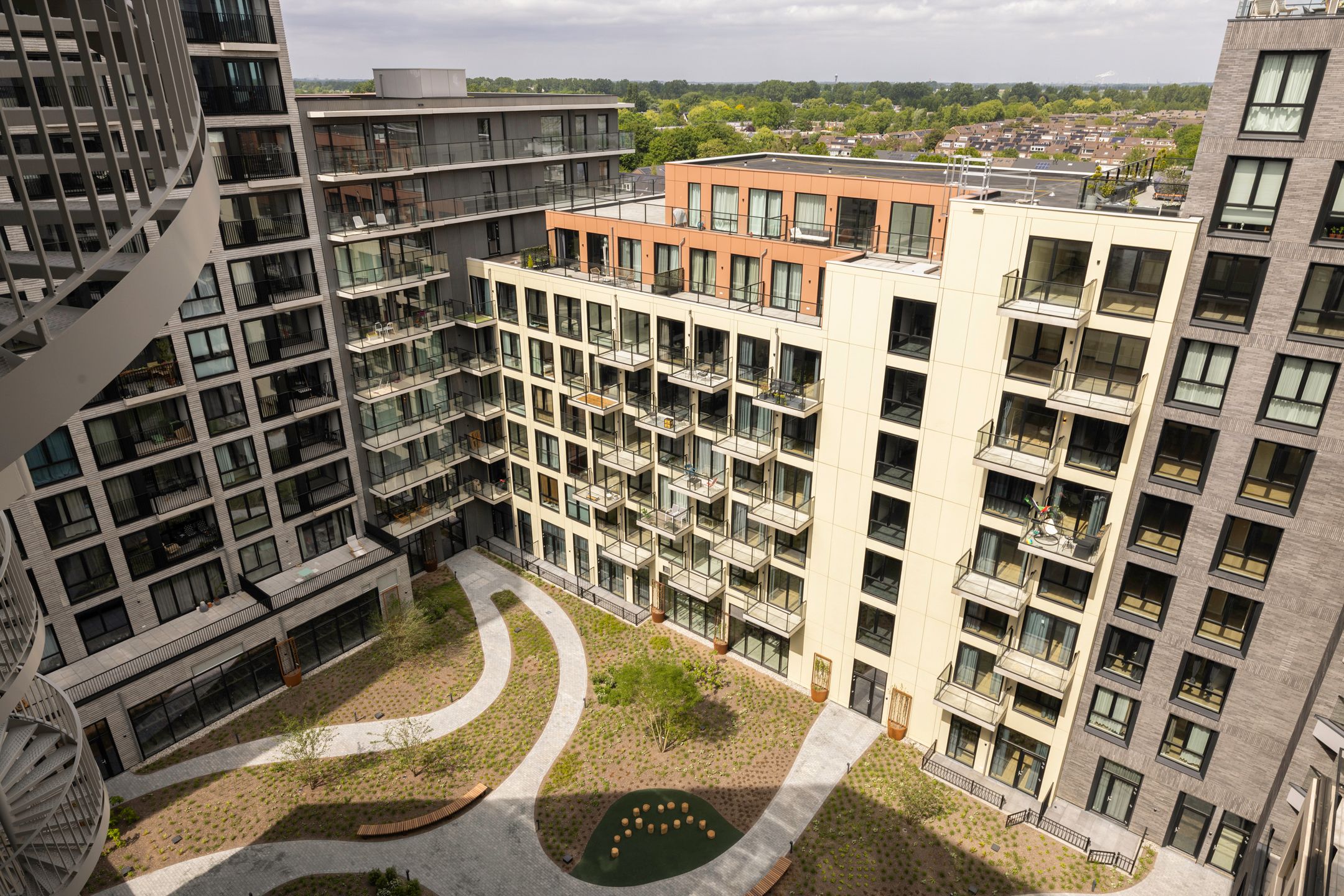 Foto 15 van Dudokstraat 206