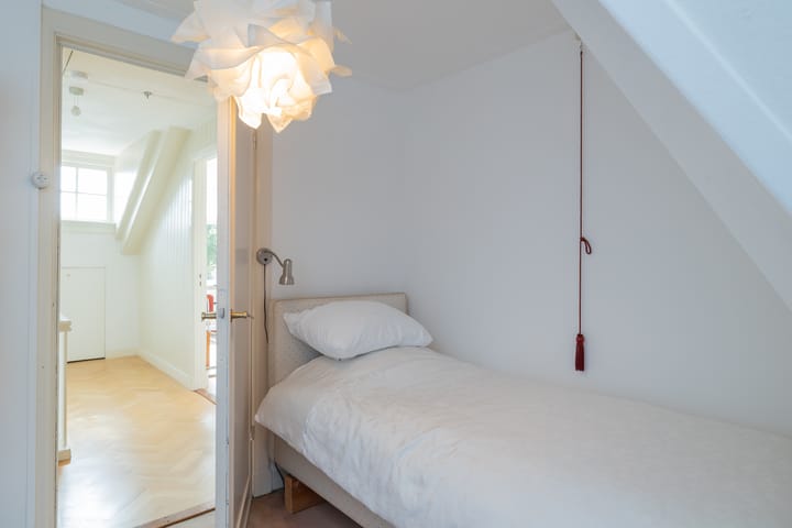 Photo 20 of Julianalaan 138