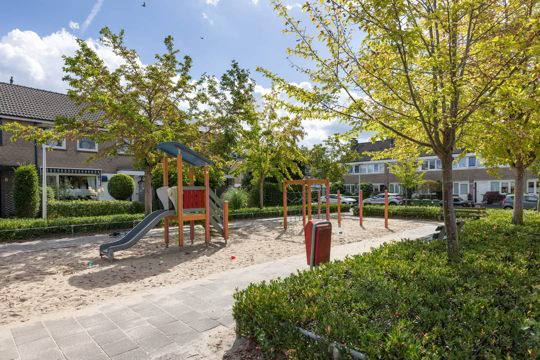 Foto 31 van Aart van der Leeuwstraat 14