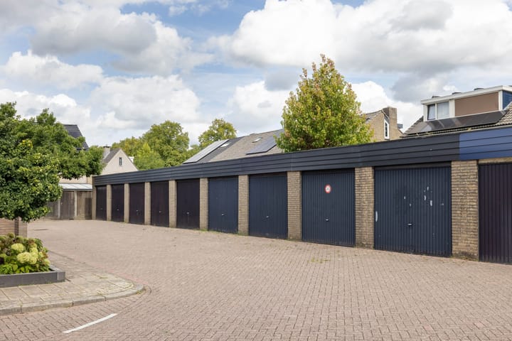 Foto 34 van Aart van der Leeuwstraat 14