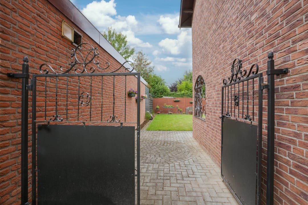Photo 37 of Leemkuil 9