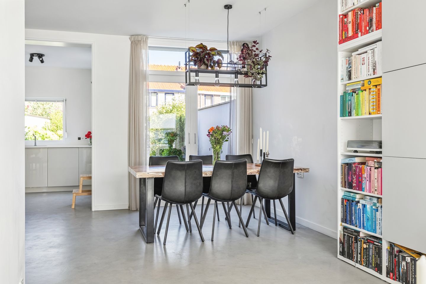 Foto 25 van Vincent van Goghstraat 52