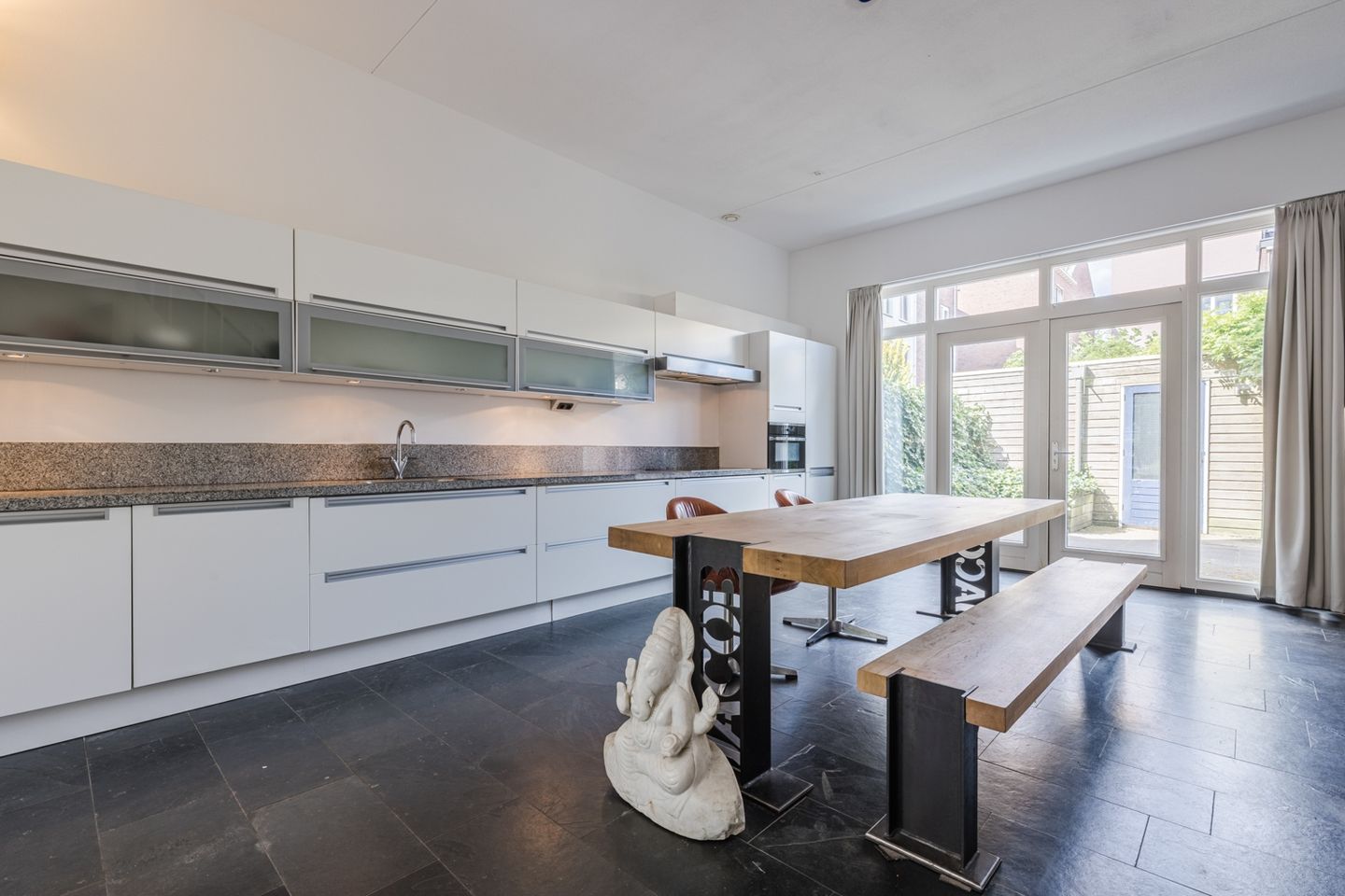 Photo 14 of De Beeringen 1