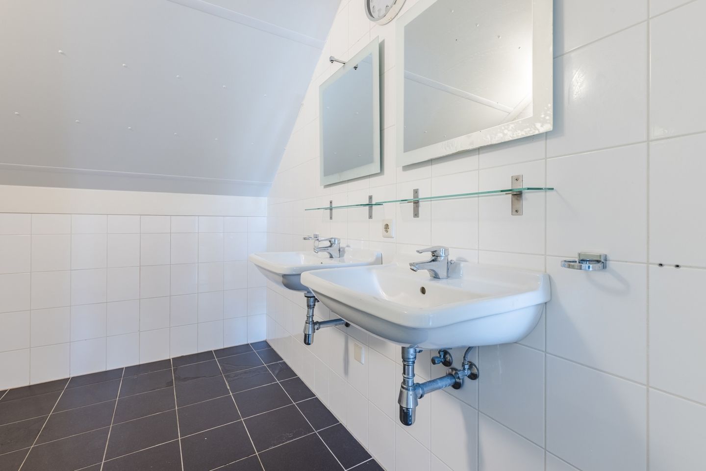 Photo 44 of De Beeringen 1