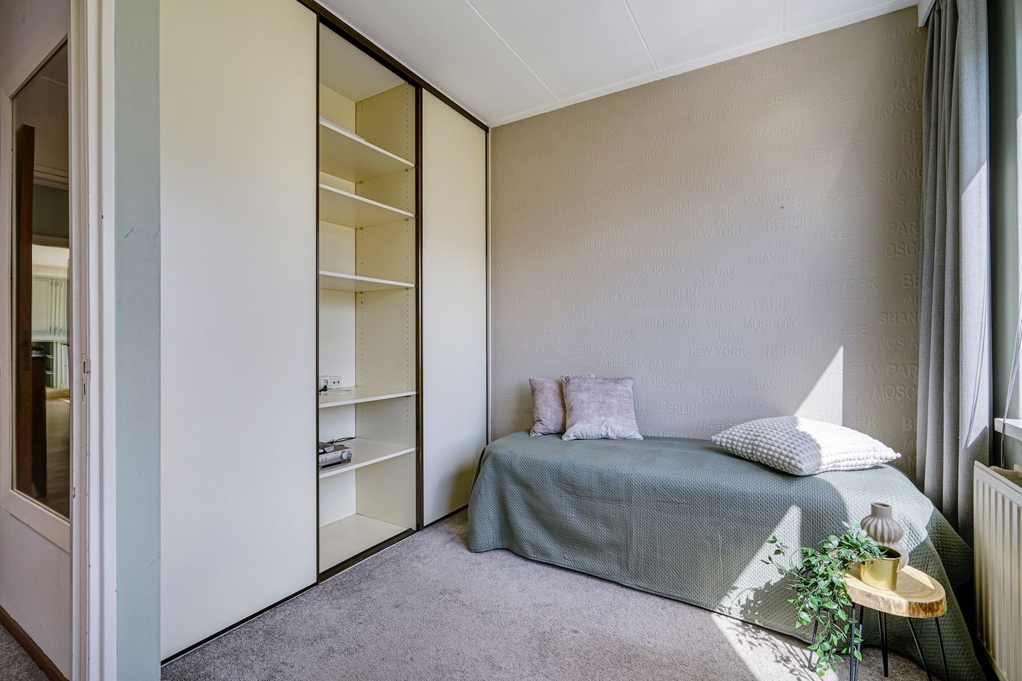 Foto 50 van Naaldwijkseweg 384