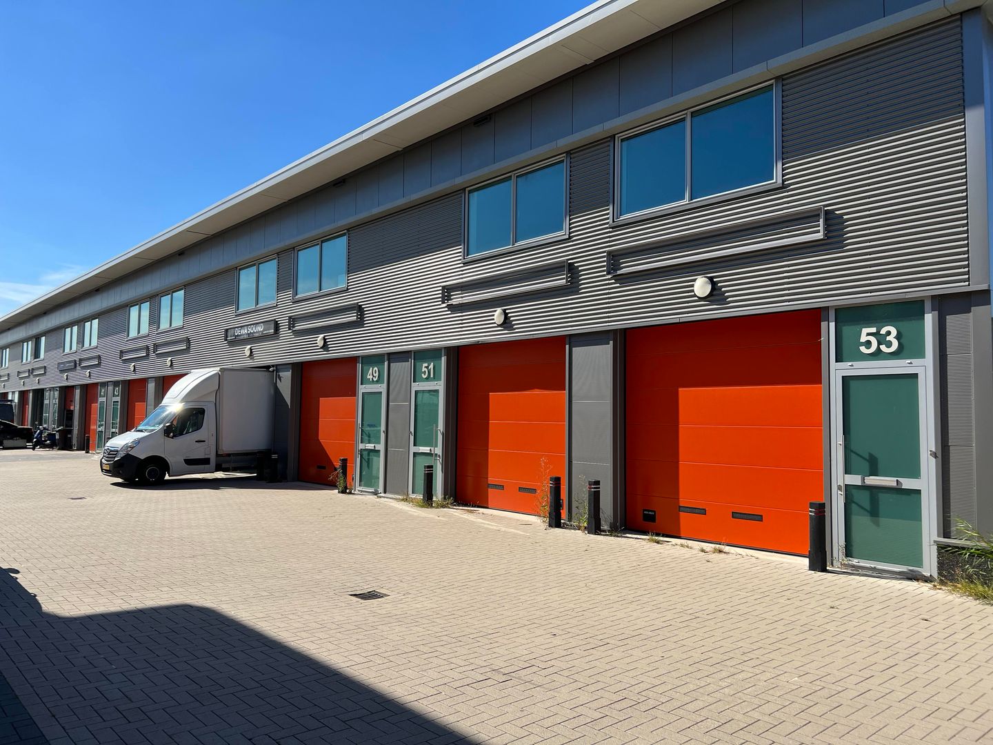 View photo 1 of Florijnstraat 51