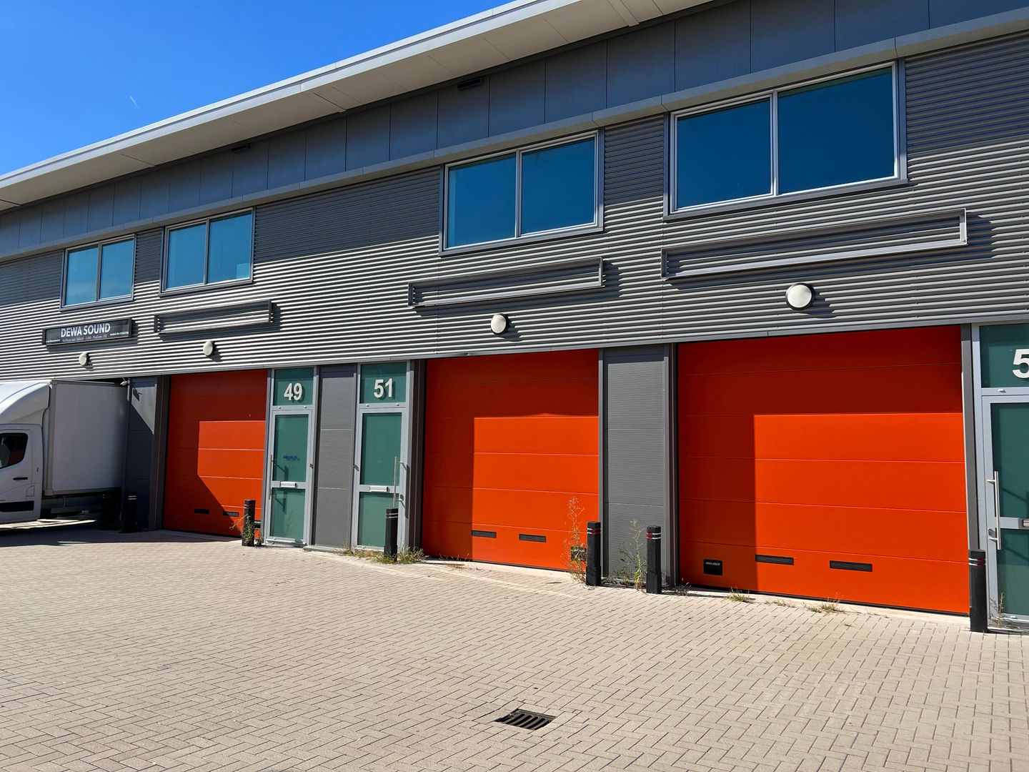 View photo 2 of Florijnstraat 51