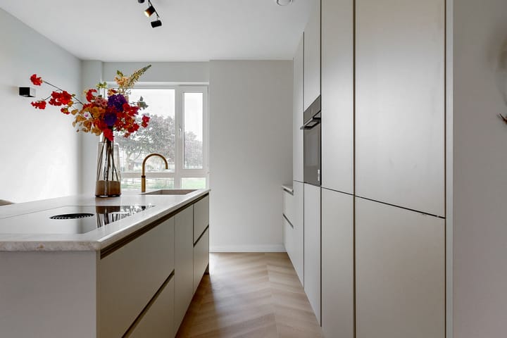 Foto 10 van Burgemeester van Roosmalenstraat 50