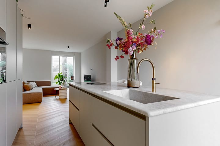 Foto 13 van Burgemeester van Roosmalenstraat 50