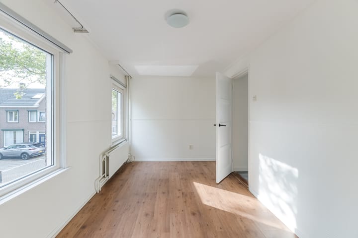 Foto 18 van Van Kinschotplein 17