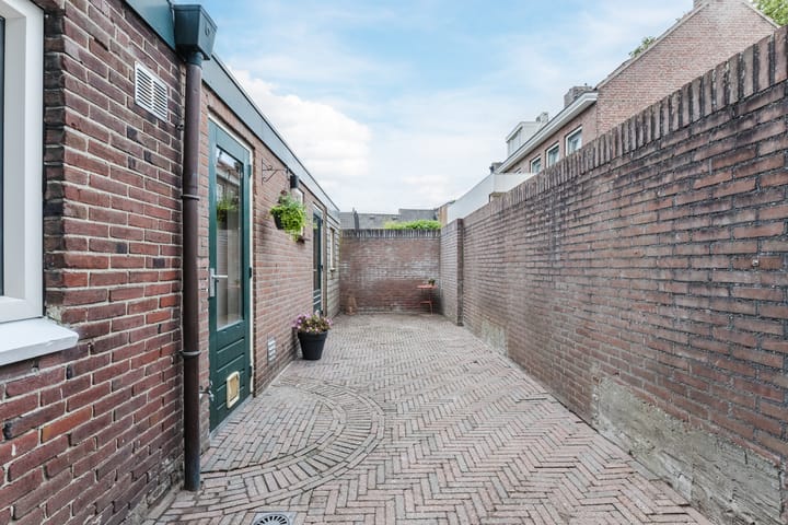 Foto 22 van Van Kinschotplein 17