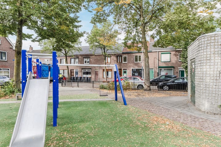 Foto 25 van Van Kinschotplein 17