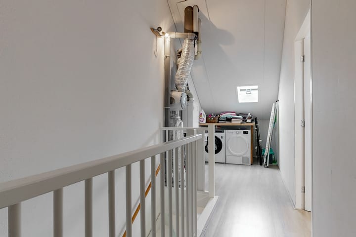 Foto 25 van Burgemeester van Roosmalenstraat 50