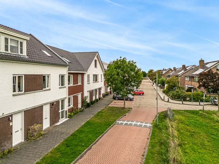 Foto 33 van Burgemeester van Roosmalenstraat 50