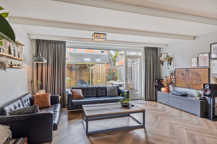 Foto 15 van Zestienhovensekade 6