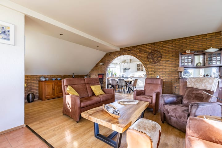 Foto 30 van Hoofdweg 24