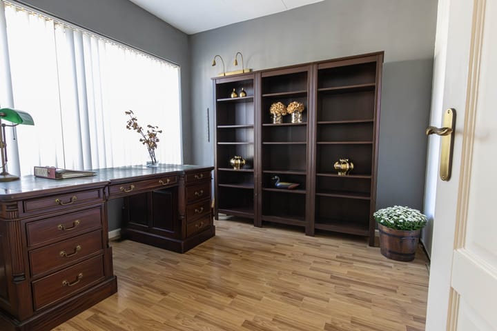 Photo 14 of Jan van Gentstraat 11