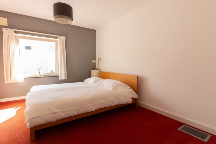 Photo 16 of Jan van Gentstraat 11